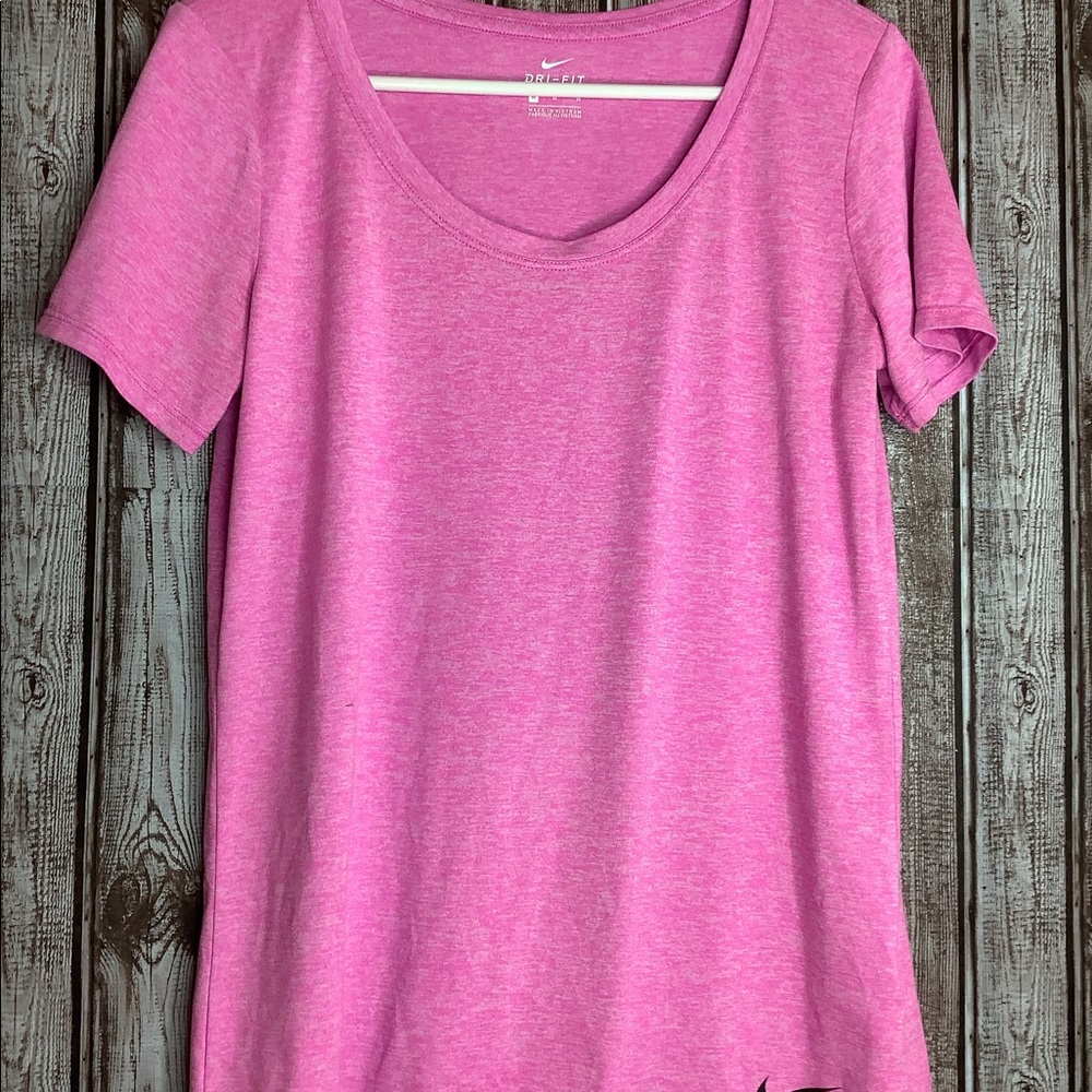 Women’s Nike dri-fit T-shirt